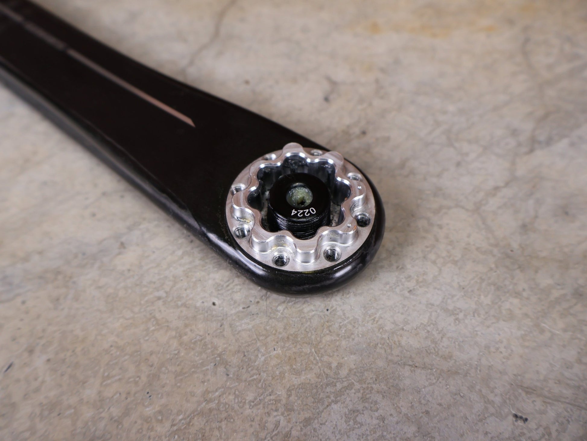 Kurbel von Sram, SRAM RED XPLR KURBEL / CARBON – DUB – WIDE – E1 – SCHWARZ – 170 MM vor USEDBIKES - OB.DE Hintergrund