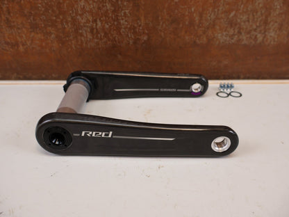 Kurbel von Sram, SRAM RED XPLR Wide Carbon Kurbelarme E1 170 mm 8-Bolt vor USEDBIKES-OB.DE Hintergrund