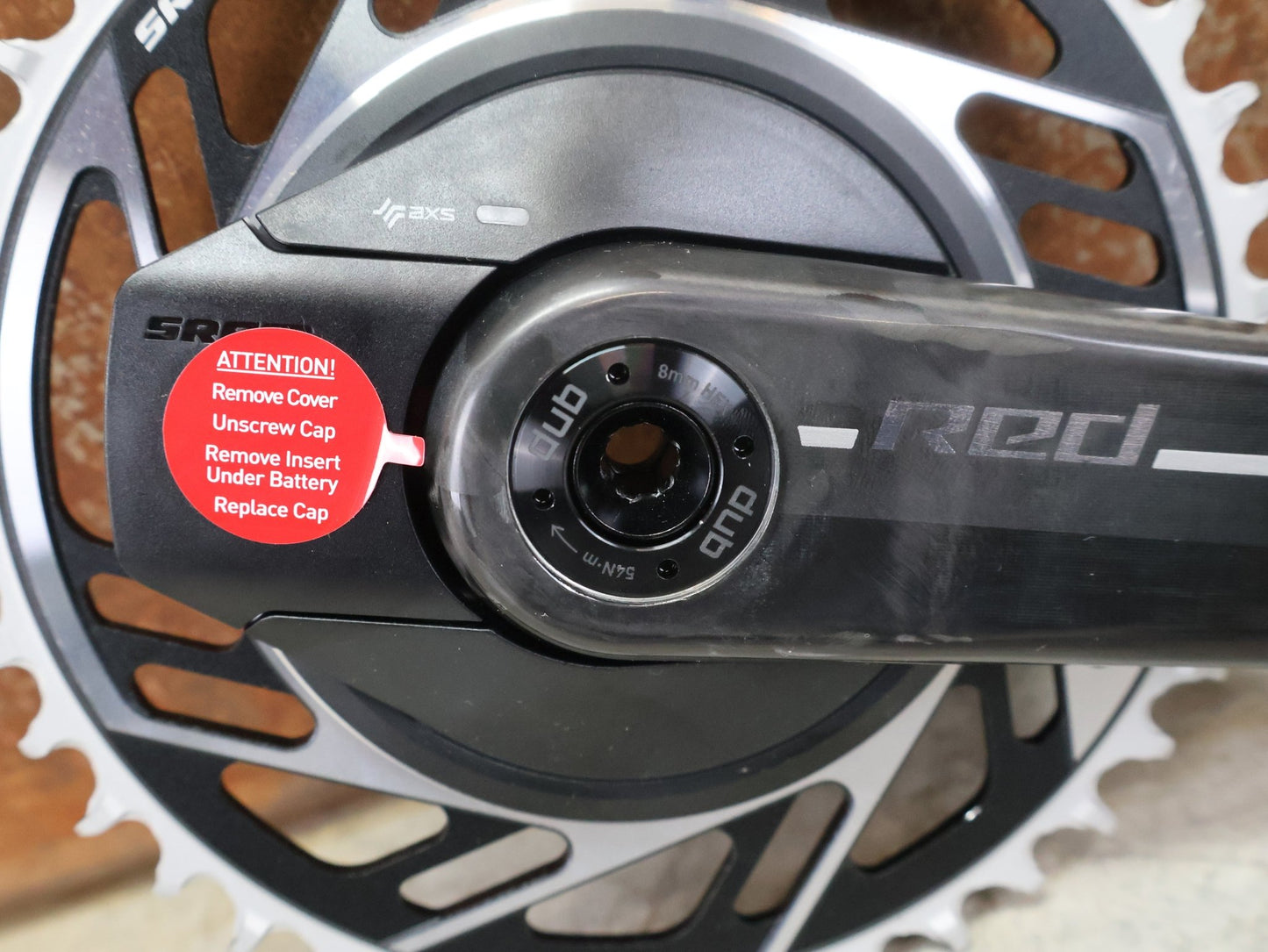 Powermeter von Sram, SRAM RED XPLR WIDE QUARQ POWERMETER KURBEL E1 / 42 ZÄHNE / 172.5MM vor USEDBIKES - OB.DE Hintergrund