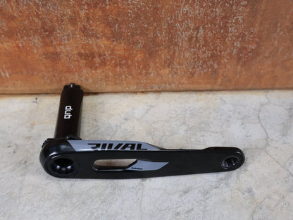 Kurbel von Sram, SRAM RIVAL DUB ROAD KURBEL E1 / 2X12 - FACH / 48 - 35 ZÄHNE / 175 MM / 789G vor USEDBIKES - OB.DE Hintergrund