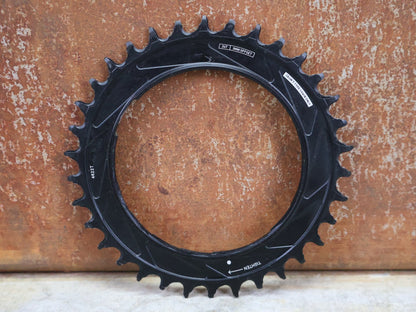 Kettenblatt von Sram, SRAM T - TYPE EAGLE KETTENBLATT FÜR POWERMETER – 34T / 36T – 3 MM OFFSET vor USEDBIKES - OB.DE Hintergrund