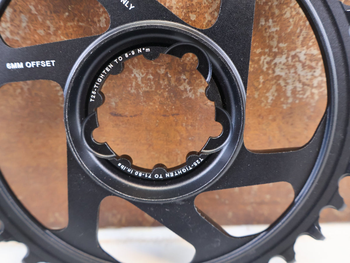 Kettenblatt von Sram, SRAM X SYNC 2 KETTENBLATT 6 MM OFFSET 34T / 36T / 3 BOLT vor USEDBIKES-OB.DE Hintergrund