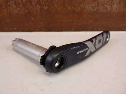 Kurbel von Sram, SRAM X01 EAGLE DUB CARBON KURBELARM LINKS 170 MM LUNAR vor USEDBIKES-OB.DE Hintergrund