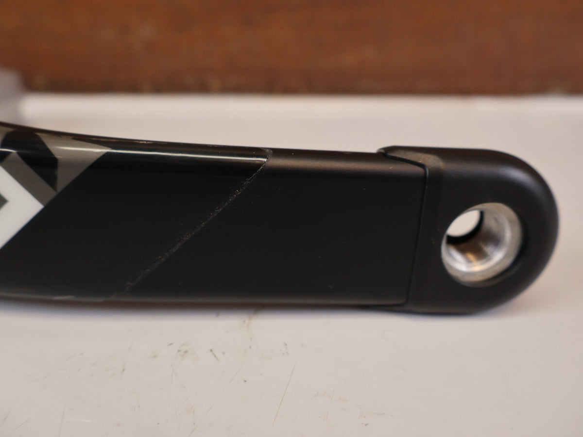 Kurbel von Sram, SRAM X01 EAGLE DUB KURBELARM LINKS 165 MM CARBON vor USEDBIKES-OB.DE Hintergrund