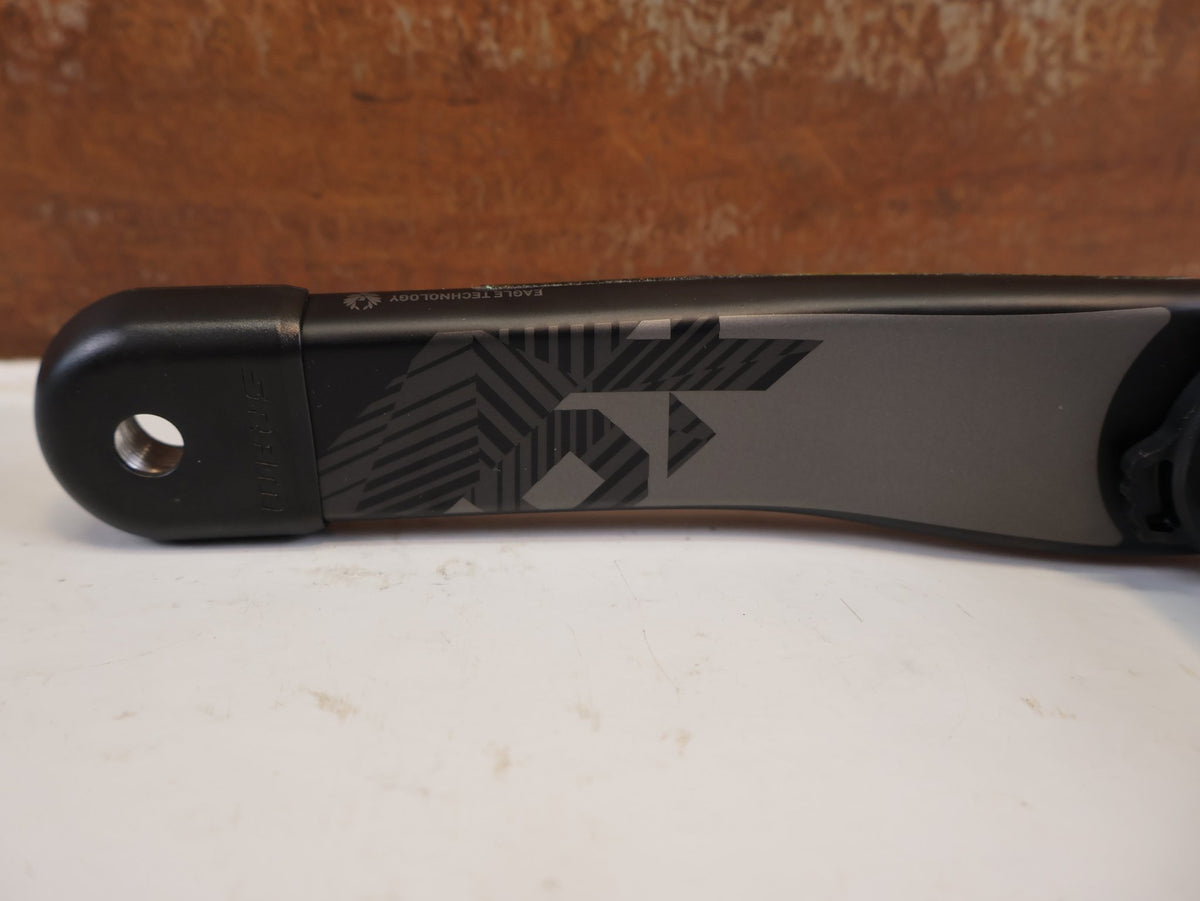 Kurbel von Sram, SRAM X01 EAGLE DUB KURBELARM LINKS 165 MM CARBON vor USEDBIKES-OB.DE Hintergrund