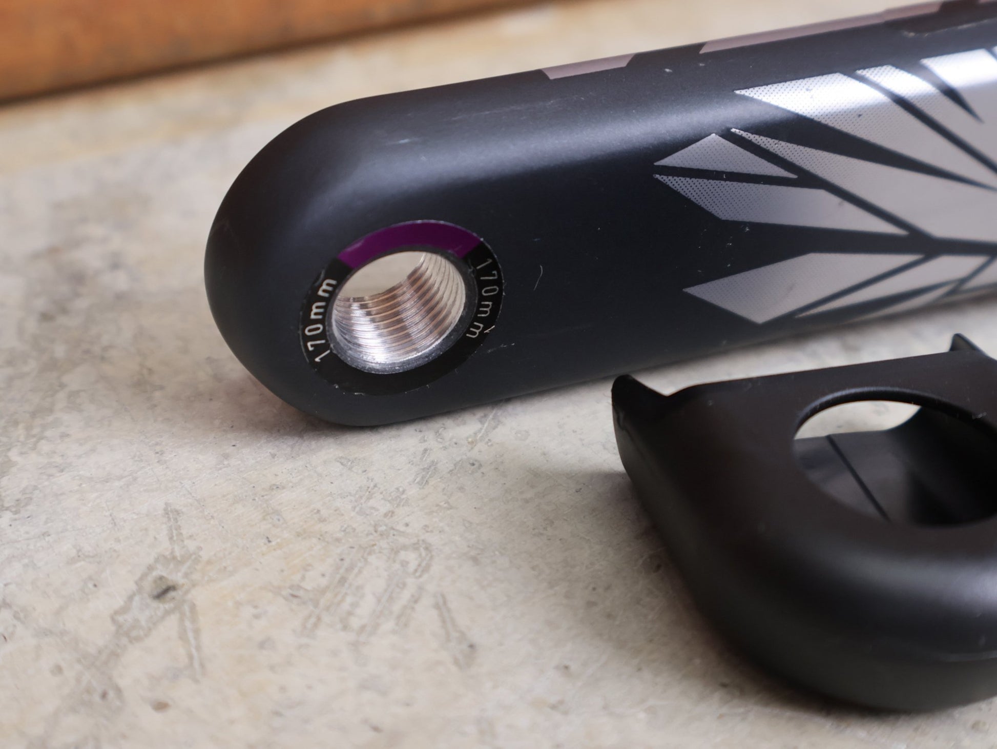 Kurbel von Sram, SRAM X01 EAGLE DUB KURBELARM LINKS 170 MM – CARBON MTB REPLACEMENT ARM vor USEDBIKES - OB.DE Hintergrund