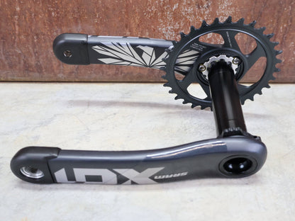 Schaltungsteile von Sram, SRAM X01 EAGLE DUB WIDE KURBELGARNITUR 32 ZÄHNE / 175MM vor USEDBIKES - OB.DE Hintergrund