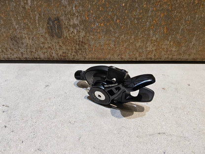 Schaltungsteile von Sram, SRAM X01 EAGLE TRIGGER SCHALTHEBEL 12 FACH / SINGLE CLICK E - MTB vor USEDBIKES - OB.DE Hintergrund