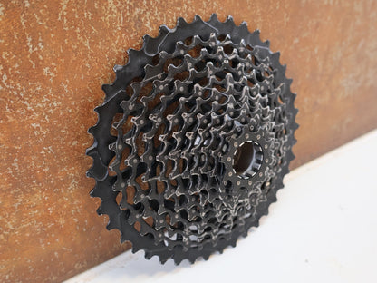 Kassette & Zahnkränze von Sram, SRAM XG-1175 KASSETTE / 11-FACH MTB KASSETTE / XD-FREILAUF / 10-42 Z vor USEDBIKES-OB.DE Hintergrund