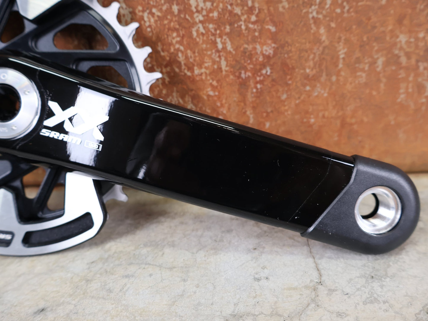 Powermeter von Sram, SRAM XX EAGLE AXS TRANSMISSION POWER METER KURBEL – DUB MTB WIDE / 55 MM – 165 MM vor USEDBIKES - OB.DE Hintergrund