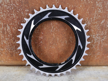 Kettenblatt von Sram, SRAM XX SL EAGLE T - TYPE KETTENBLATT / THREAD MOUNT – 36 ZÄHNE – 0 MM OFFSET vor USEDBIKES - OB.DE Hintergrund