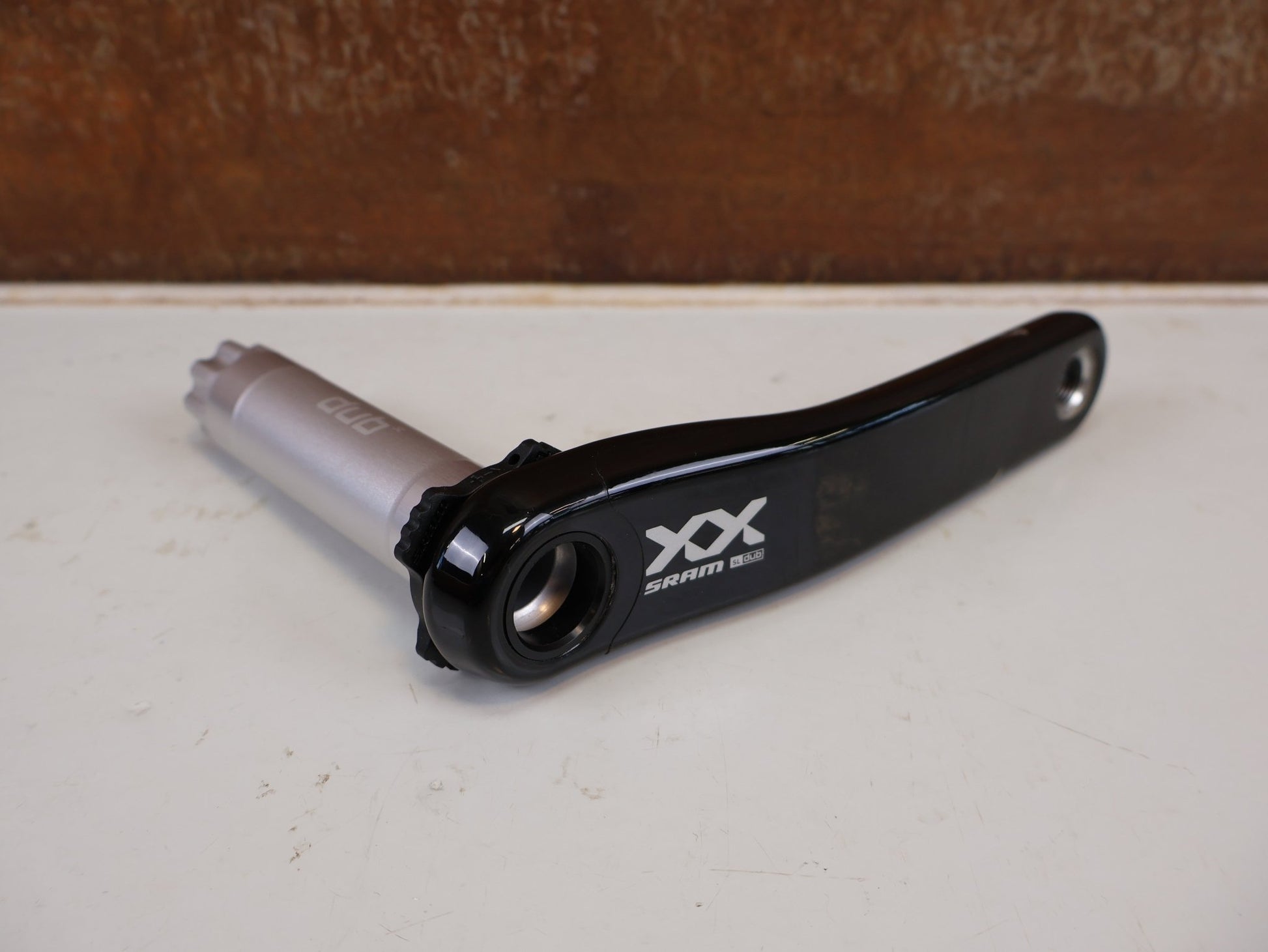 Kurbel von Sram, SRAM XX SL EAGLE T-TYPE KURBELARME / CARBON / 165MM / DUB / 8-BOLT / Q 168MM vor USEDBIKES-OB.DE Hintergrund