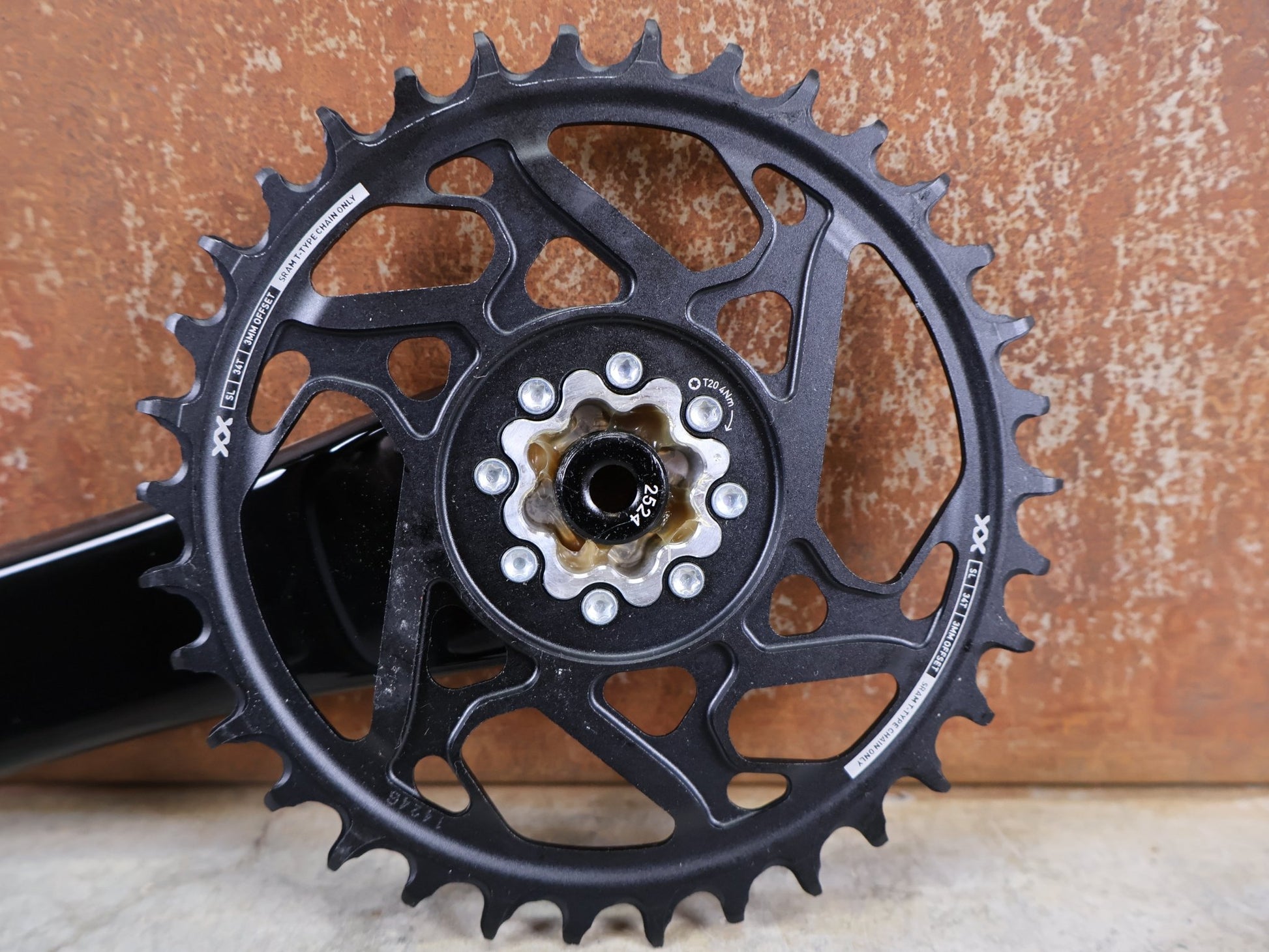 Kurbel von Sram, SRAM XX SL EAGLE TRANSMISSION KURBELGARNITUR – DUB MTB WIDE / 55 MM – 165 MM – 34 Z vor USEDBIKES - OB.DE Hintergrund