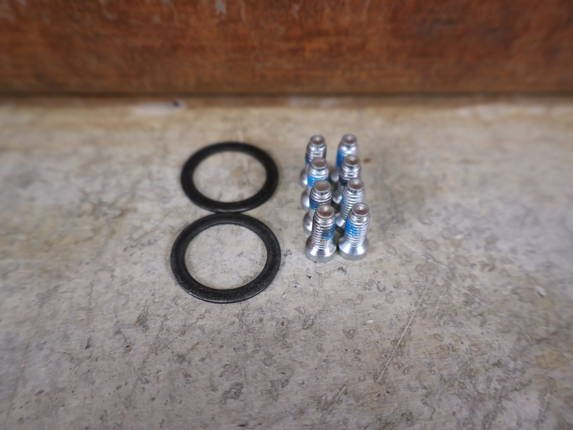 Kurbel von Sram, SRAM XX1 EAGLE DUB SL KURBELARME 170 MM – BOOST 52 MM – 8 - BOLT – CARBON vor USEDBIKES - OB.DE Hintergrund