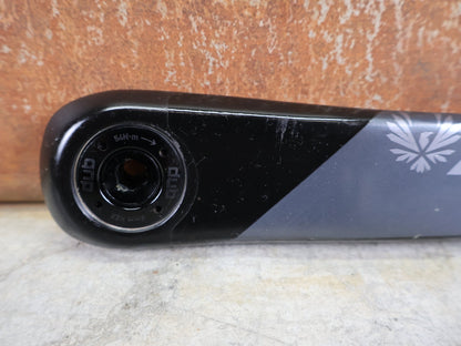 Kurbel von Sram, SRAM XX1 EAGLE DUB SL KURBELARME 170 MM – BOOST 52 MM – 8 - BOLT – CARBON vor USEDBIKES - OB.DE Hintergrund