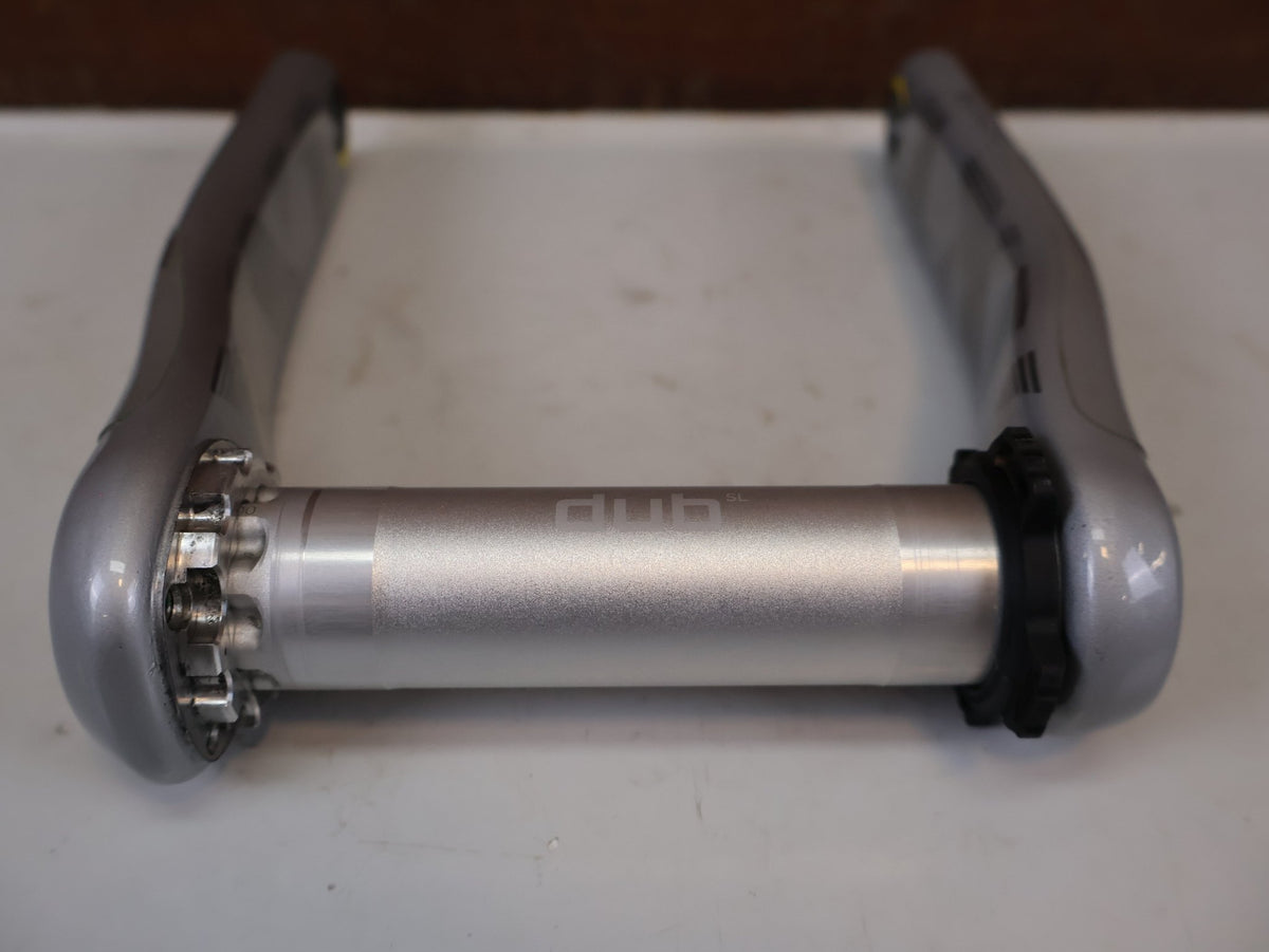 Kurbel von Sram, SRAM XX1 Eagle Kurbel Nino Schurter DUB SL 175mm / 3-Bolt vor USEDBIKES-OB.DE Hintergrund