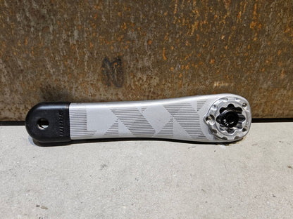 Kurbel von Sram, SRAM XX1 EAGLE KURBELARME 3 - BOLT 175MM OFFSET / N1NO SONDEREDITION vor USEDBIKES - OB.DE Hintergrund