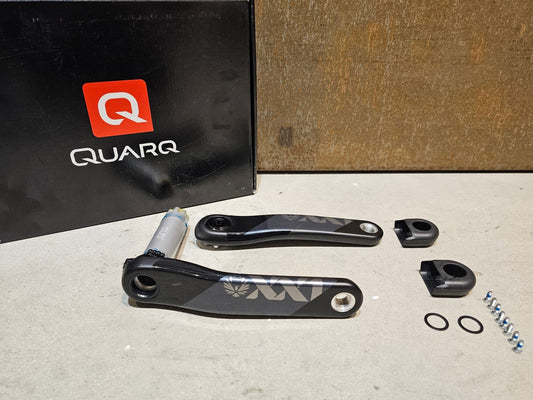 Kurbel von Sram, SRAM XX1 EAGLE KURBELARME DUB 8 - BOLT 170 / 175MM vor USEDBIKES - OB.DE Hintergrund