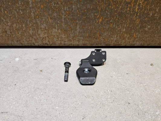 Computerhalterung von SRM, SRM POWERCONTROL COMPUTERMOUNT SCOTT FRASER IC TOP CAP vor USEDBIKES - OB.DE Hintergrund