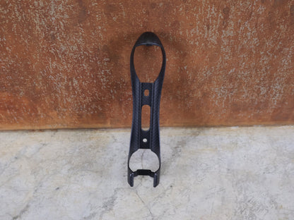 Trinkflaschen und Halter von Supacaz, SUPACAZ TRI FLY FLASCHENHALTER – 3K CARBON – ULTRALEICHT – RENNRAD / ROAD BIKE vor USEDBIKES - OB.DE Hintergrund