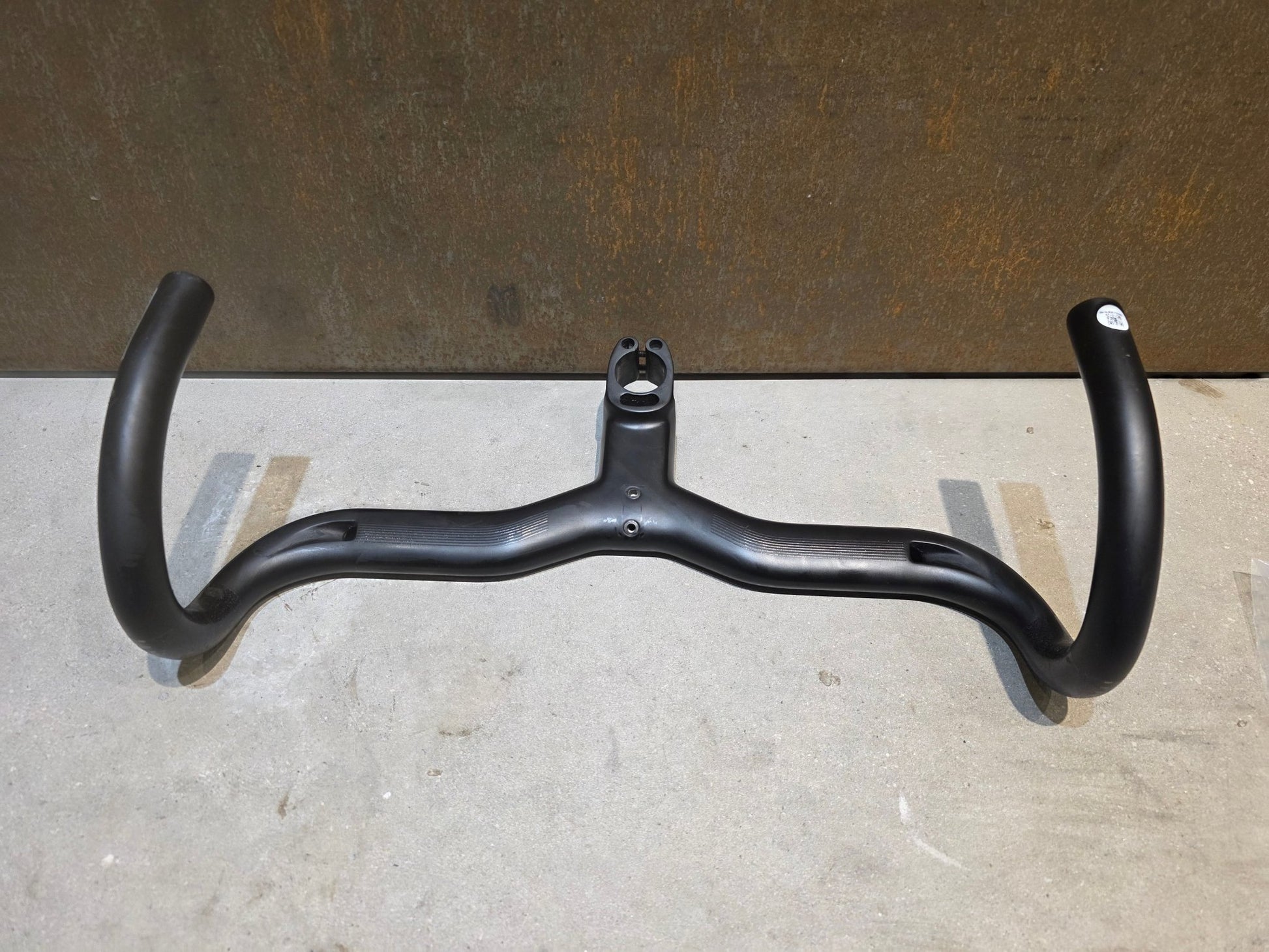 Lenker von Syncros, SYNCROS CRESTON IC SL LENKER - / VORBAUEINHEIT 420 / 120MM vor USEDBIKES - OB.DE Hintergrund