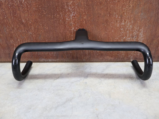 Lenker von Syncros, SYNCROS IC - R100 - SL LENKER - / VORBAUEINHEIT 400 / 110MM vor USEDBIKES - OB.DE Hintergrund