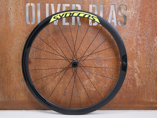 Laufrad/Laufradsatz von Syncros, SYNCROS RP 1 0 DISC CARBON LAUFRADSATZ 38MM NEONGELB SRAM XDR vor USEDBIKES-OB.DE Hintergrund