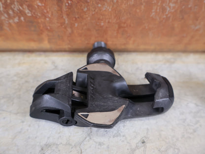 Pedale von Time, TIME XPRO 10 - C1 PEDALE – CARBON – PEDAL CENTER 53 MM – ICLIC vor USEDBIKES - OB.DE Hintergrund