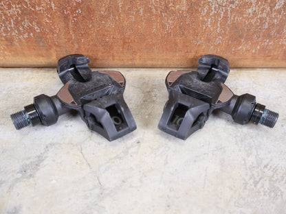 Pedale von Time, TIME XPRO 10 PEDALE – CARBON – PEDAL CENTER 57 MM – ICLIC vor USEDBIKES - OB.DE Hintergrund