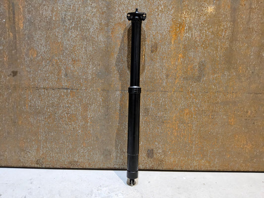 Sattelstütze von TranzX, TRANZX JD - YSP DROPPER POST SATTELSTÜTZE 34,9MM 170MM HUB in variant_title vor USEDBIKES - OB.DE Hintergrund