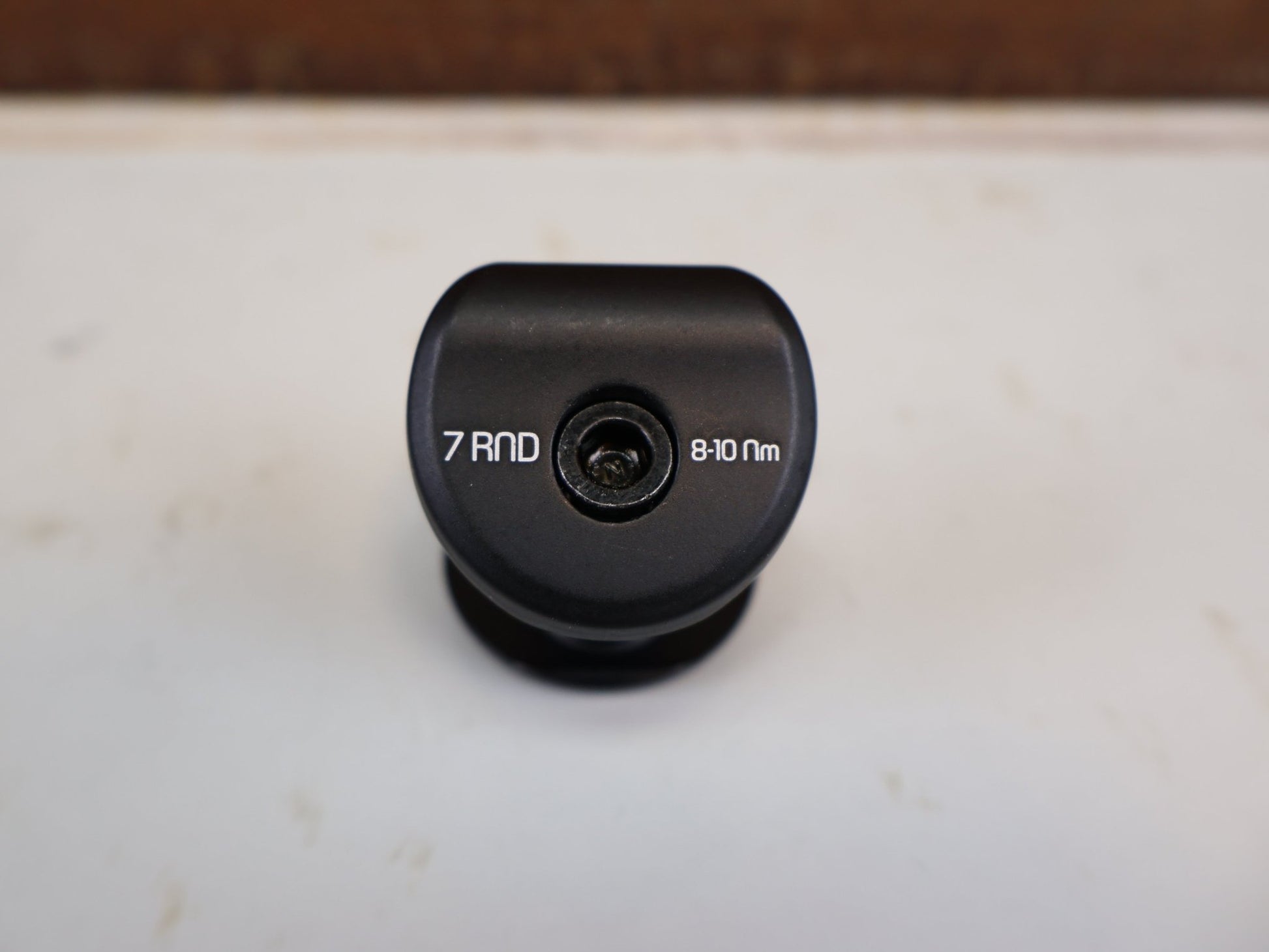 Zubehör von Trek, TREK 2-BOLT SATTEL KLEMMBACKEN 7X7MM SADDLE CLAMP / HAN W524900 vor USEDBIKES-OB.DE Hintergrund