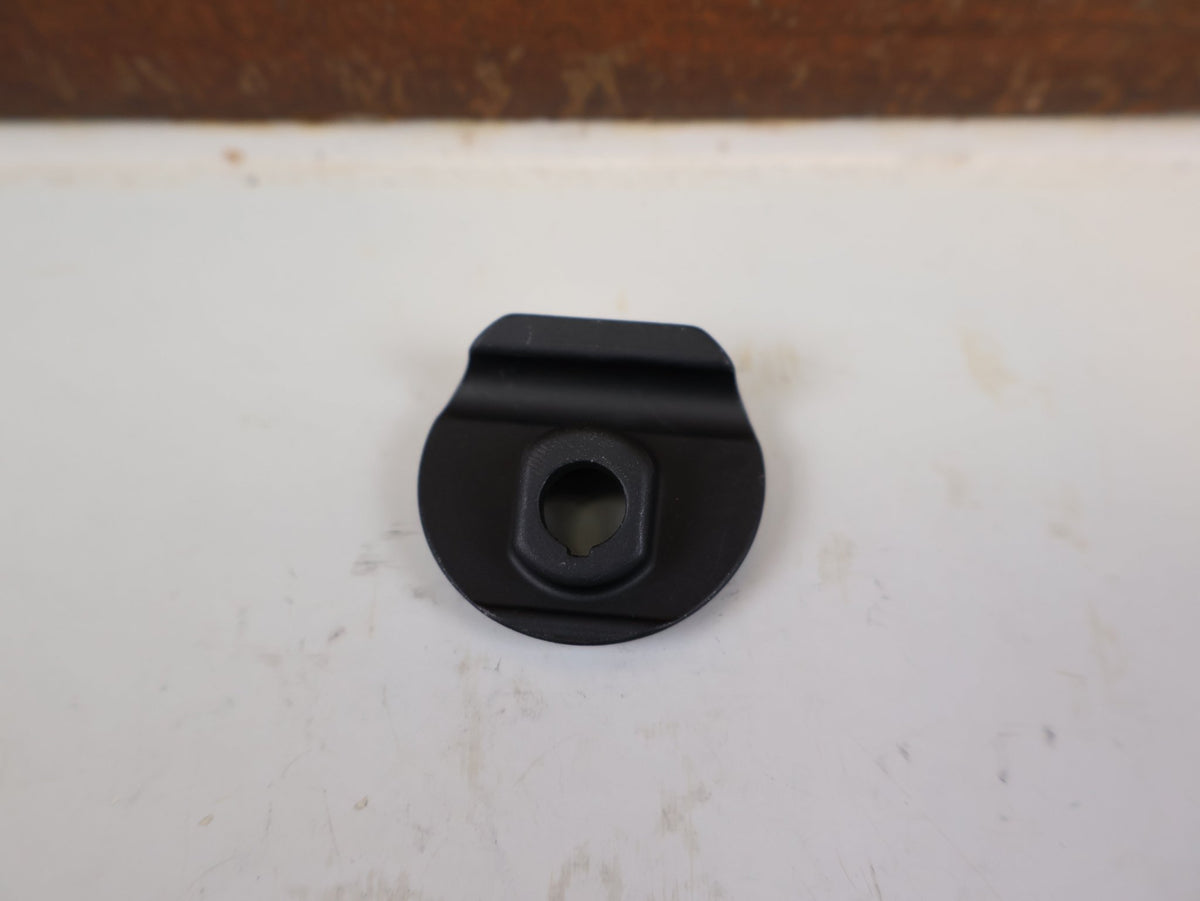 Zubehör von Trek, TREK 2-BOLT SATTEL KLEMMBACKEN 7X7MM SADDLE CLAMP / HAN W524900 vor USEDBIKES-OB.DE Hintergrund