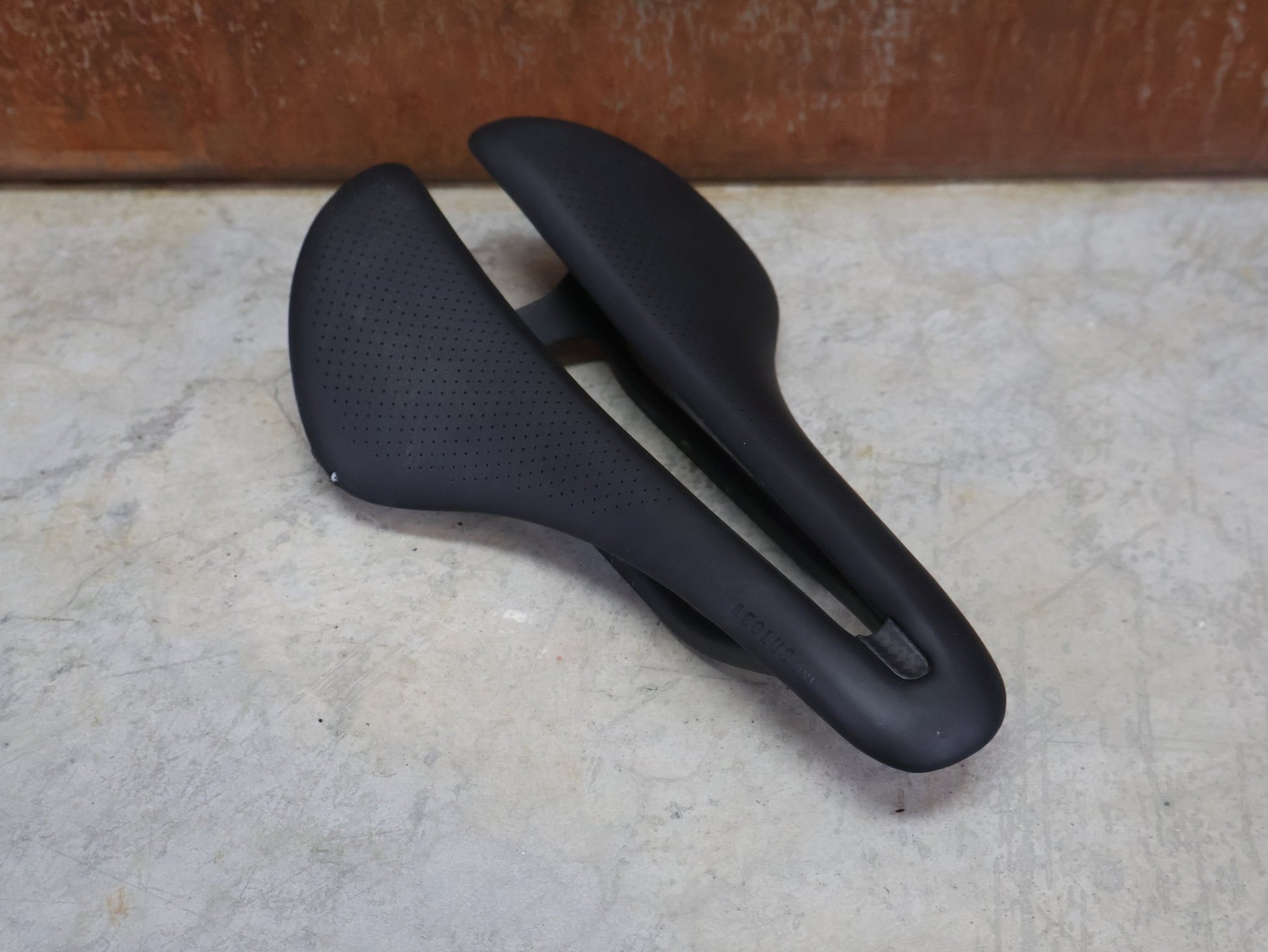 Sattel von Trek, TREK AEOLUS RSL SATTEL 155MM vor USEDBIKES - OB.DE Hintergrund