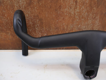 Lenker von Trek, Trek Aero RSL Road Carbon Lenker-Vorbau Einheit 390-420 x 80mm vor USEDBIKES-OB.DE Hintergrund