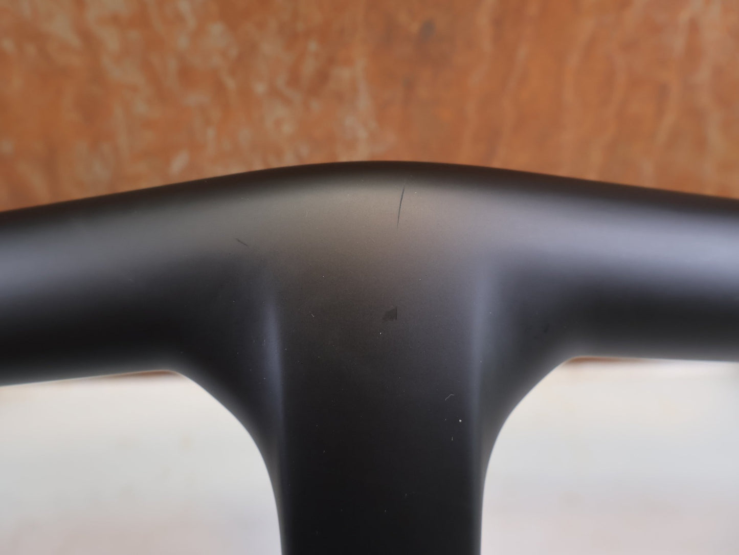 Lenker von Trek, TREK AERO RSL ROAD LENKER-/ VORBAU EINHEIT 410/440 X 110M / MADONE GEN 8 vor USEDBIKES-OB.DE Hintergrund