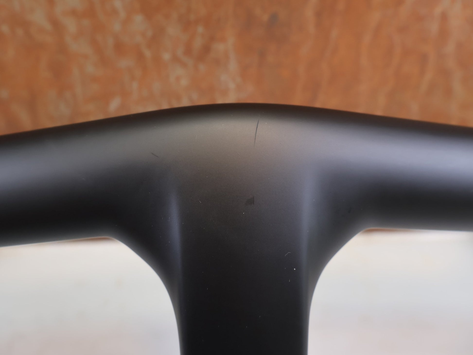 Lenker von Trek, TREK AERO RSL ROAD LENKER-/ VORBAU EINHEIT 410/440 X 110M / MADONE GEN 8 vor USEDBIKES-OB.DE Hintergrund