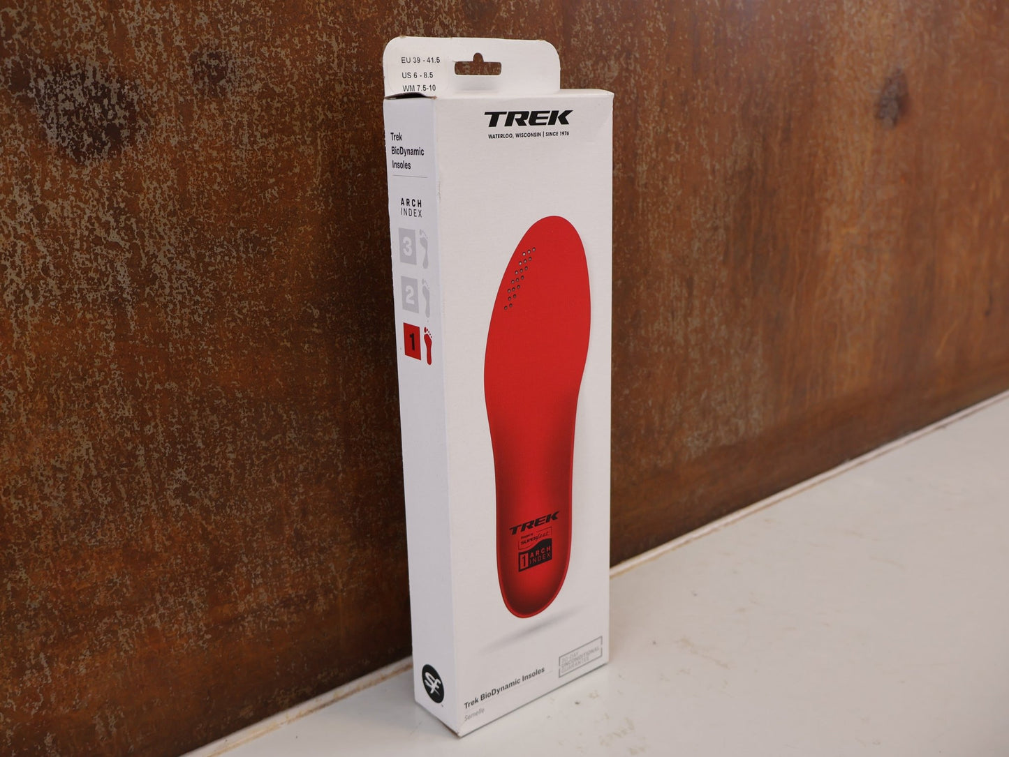Sonstiges von Trek, TREK BIODYNAMIC EINLEGESOHLEN / FAHRRADSCHUHE ERGONOMISCH FLACH ROT vor USEDBIKES-OB.DE Hintergrund