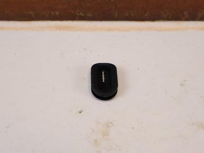 Zubehör von Trek, Trek Boone Internal Housing Grommet Dichtung Black W330578 vor USEDBIKES-OB.DE Hintergrund
