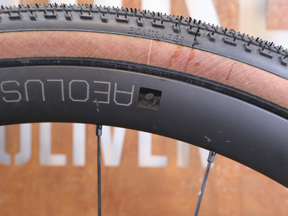 Gravel/Cyclocross von Trek, Trek Checkmate SLR 7 AXS Gravel Bike Powermeter / M/L vor USEDBIKES-OB.DE Hintergrund