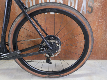 Gravel/Cyclocross von Trek, TREK CHECKMATE SLR 7 AXS / MATTE DEEP SMOKE / L vor USEDBIKES - OB.DE Hintergrund