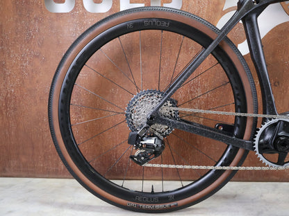 Gravel/Cyclocross von Trek, TREK CHECKMATE SLR 7 AXS / MATTE DEEP SMOKE / M vor USEDBIKES - OB.DE Hintergrund