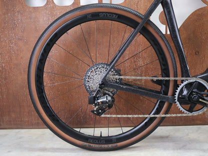 Gravel/Cyclocross von Trek, TREK CHECKMATE SLR 7 AXS / MATTE DEEP SMOKE / M/L vor USEDBIKES - OB.DE Hintergrund