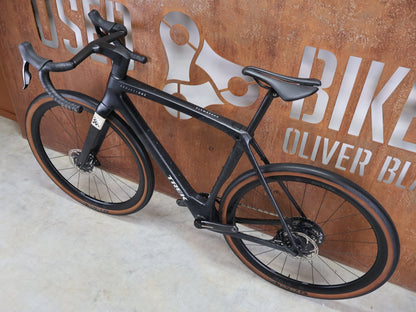 Gravel/Cyclocross von Trek, TREK CHECKMATE SLR 7 AXS / MATTE DEEP SMOKE / M/L vor USEDBIKES - OB.DE Hintergrund