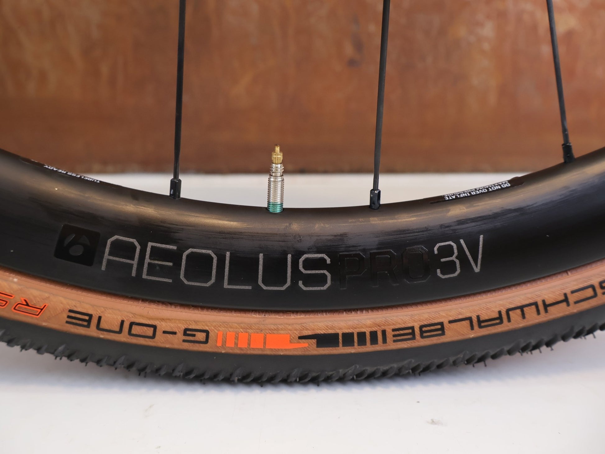 Gravel/Cyclocross von Trek, TREK CHECKPOINT SL 7 AXS GEN 2 / 54 CM 2X12 CUSTOM vor USEDBIKES-OB.DE Hintergrund