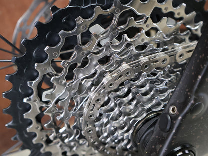 Gravel/Cyclocross von Trek, TREK CHECKPOINT SL 7 AXS GEN 3 / BRONZE AGE / M/L vor USEDBIKES - OB.DE Hintergrund