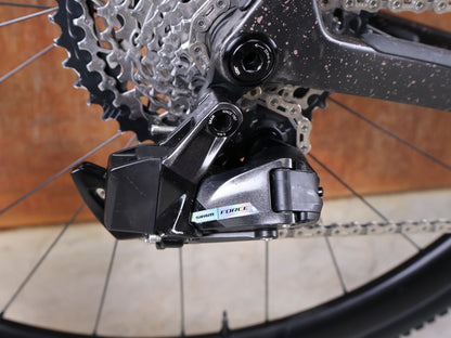 Gravel/Cyclocross von Trek, TREK CHECKPOINT SL 7 AXS GEN 3 / BRONZE AGE / S vor USEDBIKES - OB.DE Hintergrund