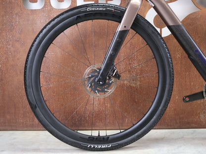 Gravel/Cyclocross von Trek, TREK CHECKPOINT SL 7 AXS GEN 3 / BRONZE AGE / S vor USEDBIKES - OB.DE Hintergrund