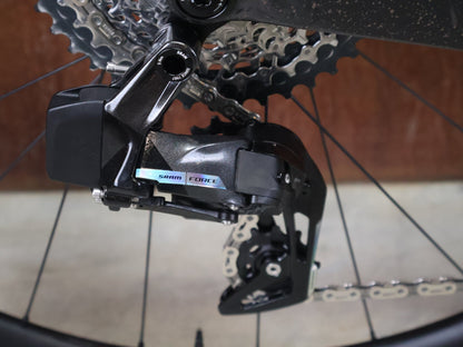 Gravel/Cyclocross von Trek, TREK CHECKPOINT SL 7 AXS GEN 3 / BRONZE AGE / S vor USEDBIKES - OB.DE Hintergrund