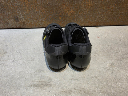 RR - Herrenschuhe von Trek, TREK CIRCUIT RENNRADSCHUH / BLACK vor USEDBIKES - OB.DE Hintergrund