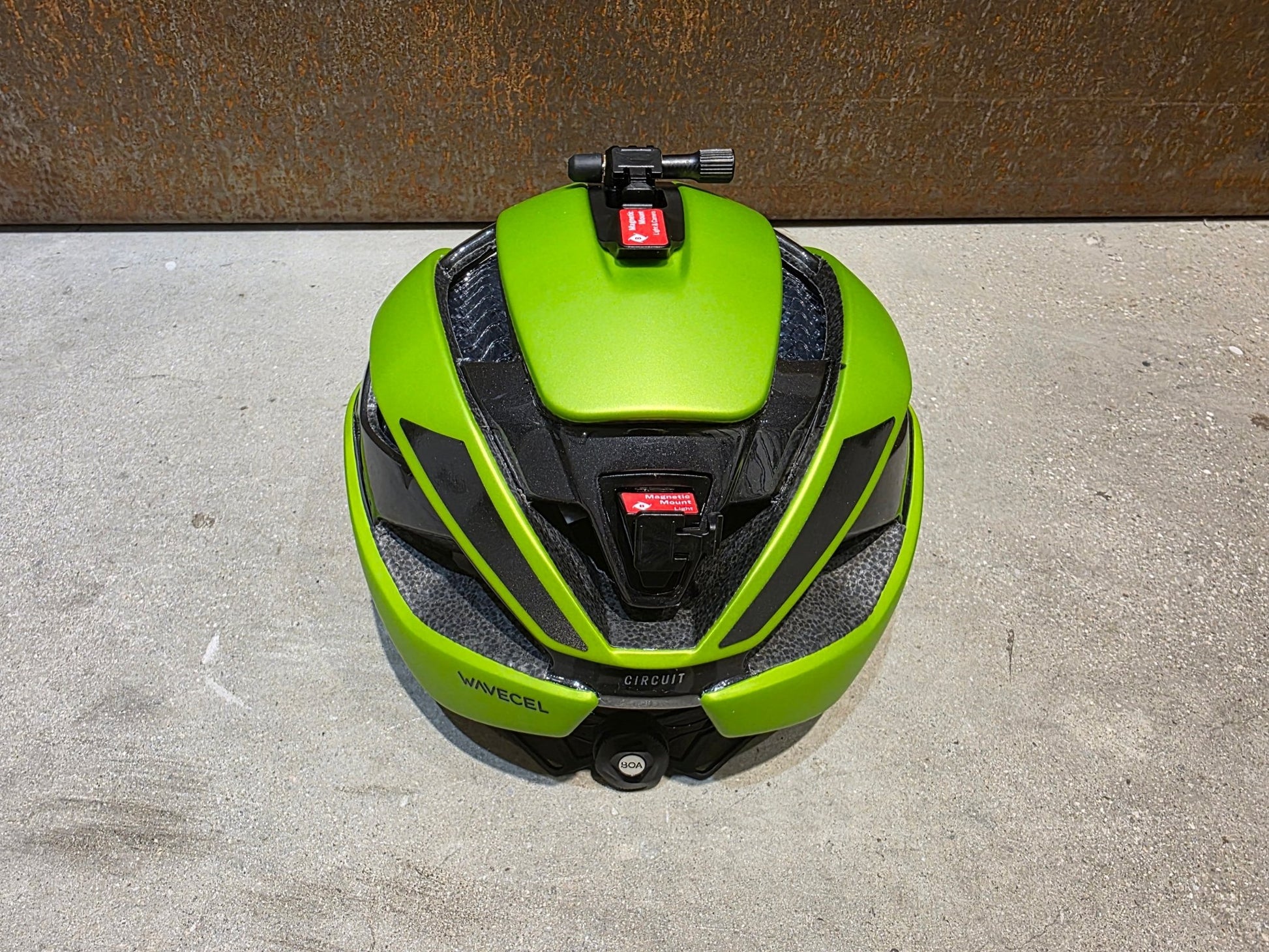 Helme von Trek, TREK CIRCUIT WAVECEL FAHRRADHELM / POWER SURGE vor USEDBIKES - OB.DE Hintergrund